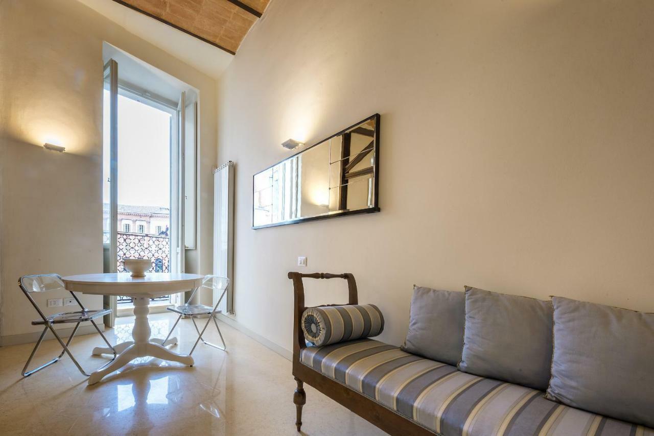 La Residenza In Piazza Grande Apartment โฟลีโญ ภายนอก รูปภาพ